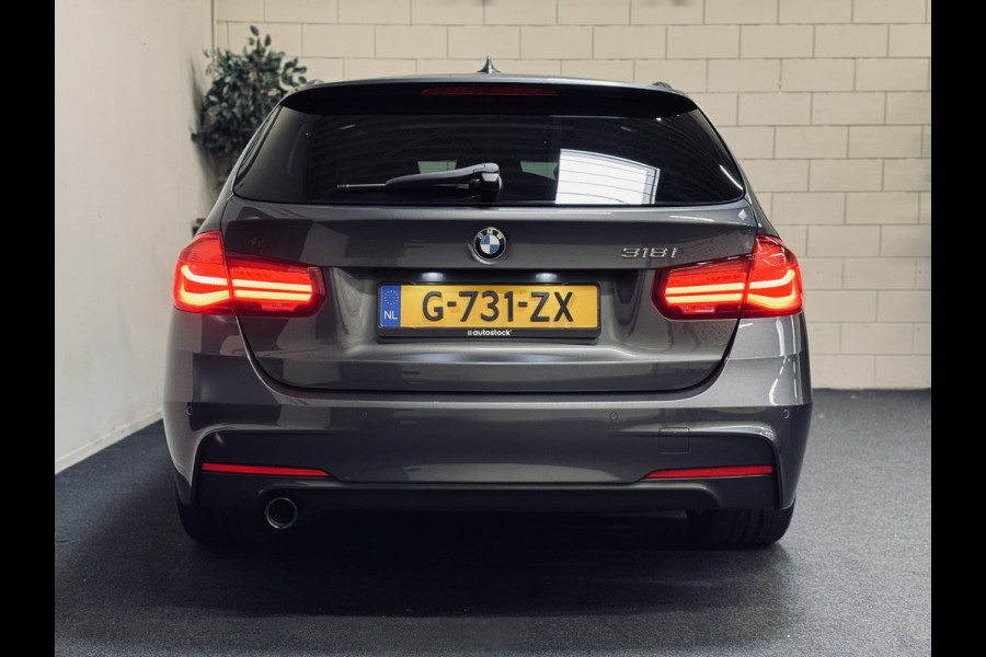 BMW 3 Serie Touring 318i M Sport Edition | 19" | Panorama | ShadowLine