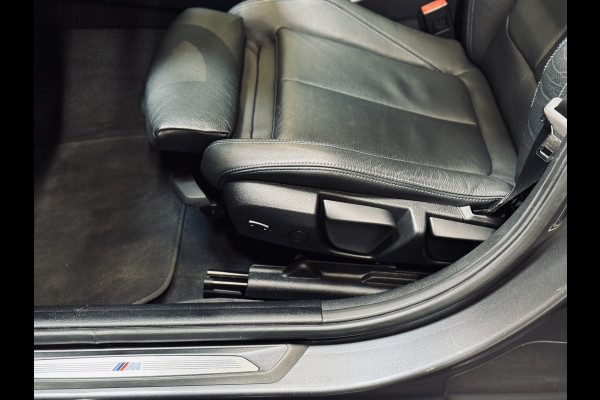 BMW 3 Serie Touring 318i M Sport Edition | 19" | Panorama | ShadowLine