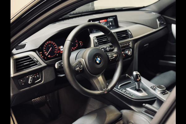 BMW 3 Serie Touring 318i M Sport Edition | 19" | Panorama | ShadowLine