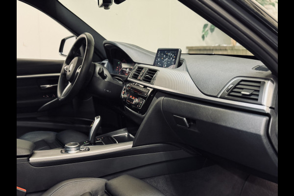 BMW 3 Serie Touring 318i M Sport Edition | 19" | Panorama | ShadowLine