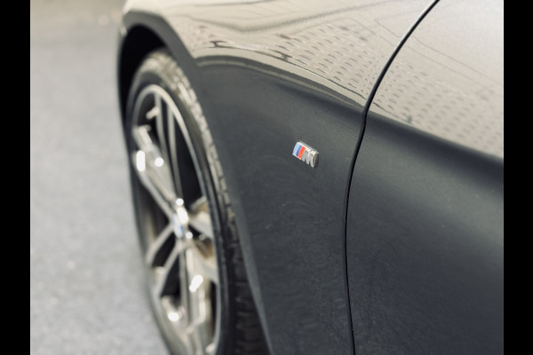 BMW 3 Serie Touring 318i M Sport Edition | 19" | Panorama | ShadowLine