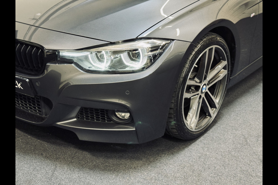 BMW 3 Serie Touring 318i M Sport Edition | 19" | Panorama | ShadowLine