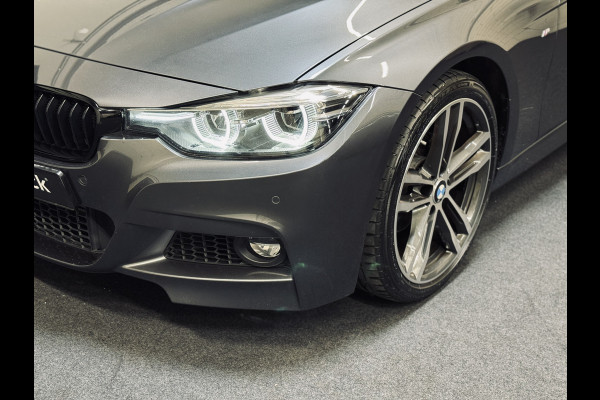 BMW 3 Serie Touring 318i M Sport Edition | 19" | Panorama | ShadowLine