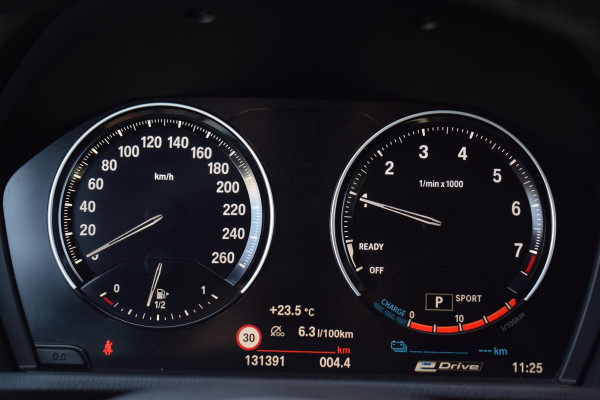 BMW X1 xDrive25e eDrive Edition | M-Sport | Trekhaak | Pano | CarPlay