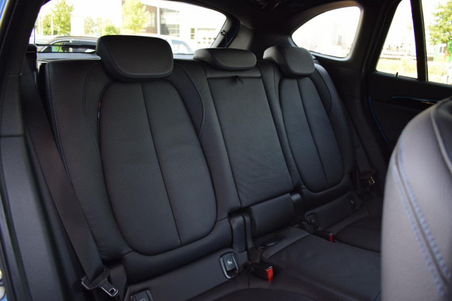 BMW X1 xDrive25e eDrive Edition | M-Sport | Trekhaak | Pano | CarPlay