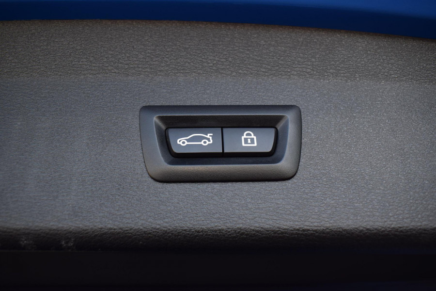 BMW X1 xDrive25e eDrive Edition | M-Sport | Trekhaak | Pano | CarPlay