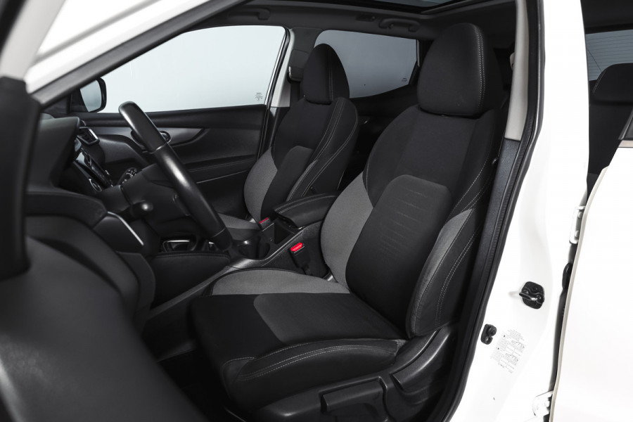 Nissan QASHQAI 1.2 116 PK N-Connecta Org. NL. | Pano | Cruise | PDC | 360 Camera | NAV | ECC | LM 18" |