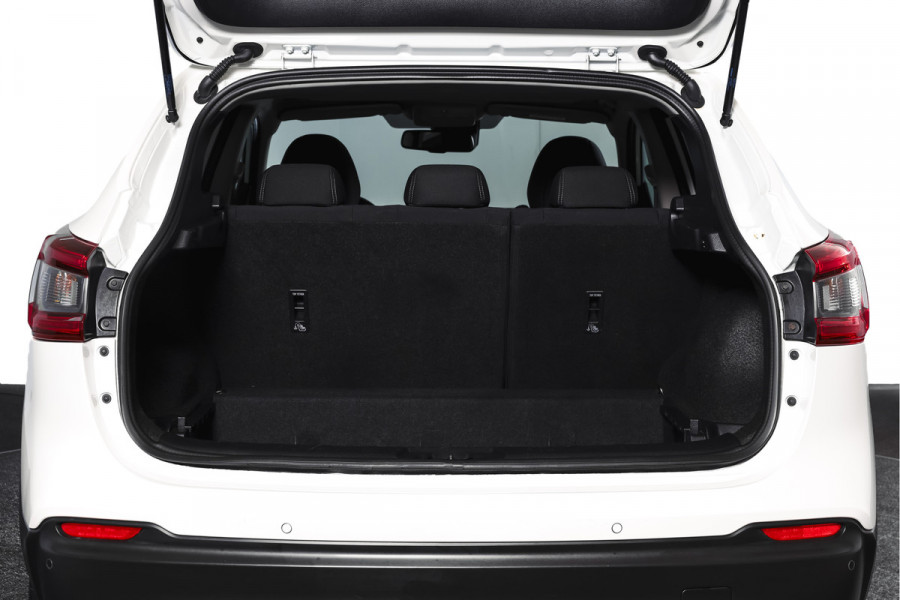 Nissan QASHQAI 1.2 116 PK N-Connecta Org. NL. | Pano | Cruise | PDC | 360 Camera | NAV | ECC | LM 18" |
