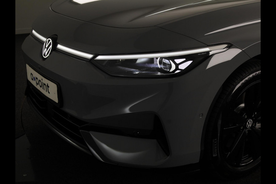 Volkswagen ID.7 Tourer Limited Edition Plus 77 kWh accu 210 kW / 286 PK V / Trekhaak / Massage / 360 graden / HUD