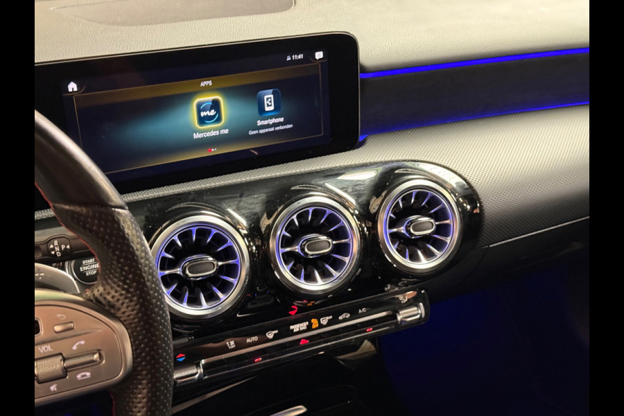 Mercedes-Benz A-Klasse 250 Premium Plus Amg | Pano | Trekhaak | Sfeerverlichting | Camera | Carplay | Stoelverwarming