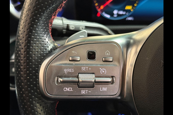 Mercedes-Benz A-Klasse 250 Premium Plus Amg | Pano | Trekhaak | Sfeerverlichting | Camera | Carplay | Stoelverwarming
