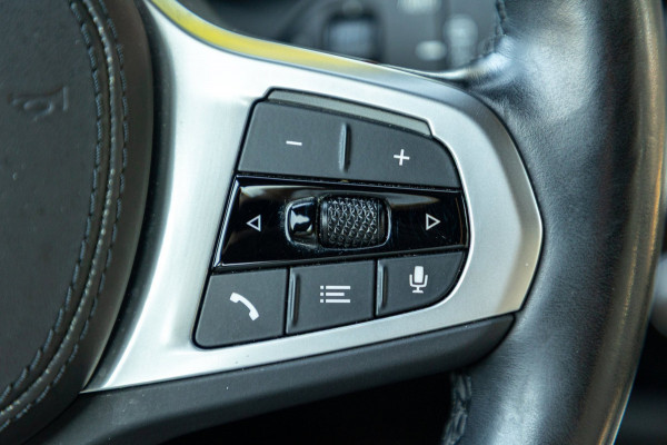 BMW iX3 High Executive 80 kWh Soh 99% I M Pakket I Panoramadak I Trekhaak I Harman Kardon I Adaptive Cruise I 360 Camera I Android