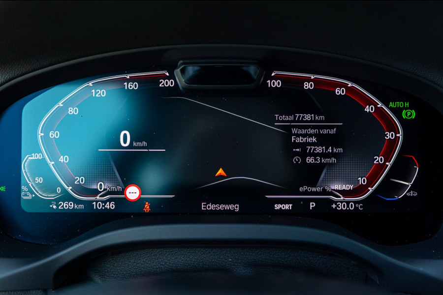 BMW iX3 High Executive 80 kWh Soh 99% I M Pakket I Panoramadak I Trekhaak I Harman Kardon I Adaptive Cruise I 360 Camera I Android