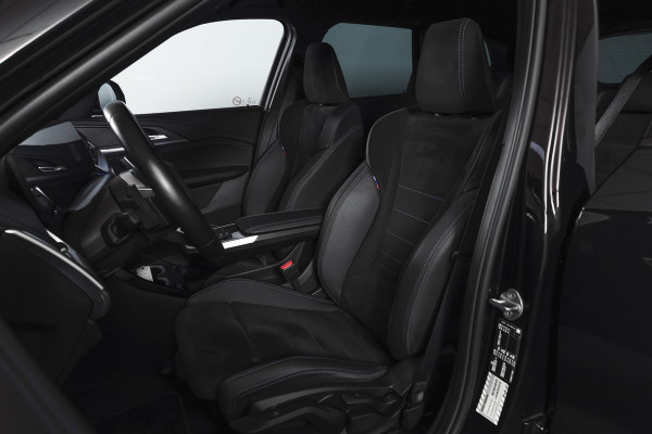 BMW X1 sDrive18i 136 PK | M-Sport | Afn. Trekhaak | Dig. Cockpit | Cruise | PDC | Camera | NAV + App. Connect | ECC | Elek. Klep | LM 18" |