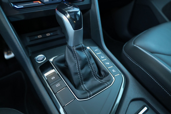 Volkswagen Tiguan 1.4 TSI eHybrid R-Line Business | PANO | 2X MEMORY | 360 CAM | LEDER | AMBIENT | STOELVERW |