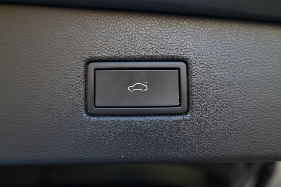 Volkswagen Tiguan 1.4 TSI eHybrid R-Line Business | PANO | 2X MEMORY | 360 CAM | LEDER | AMBIENT | STOELVERW |