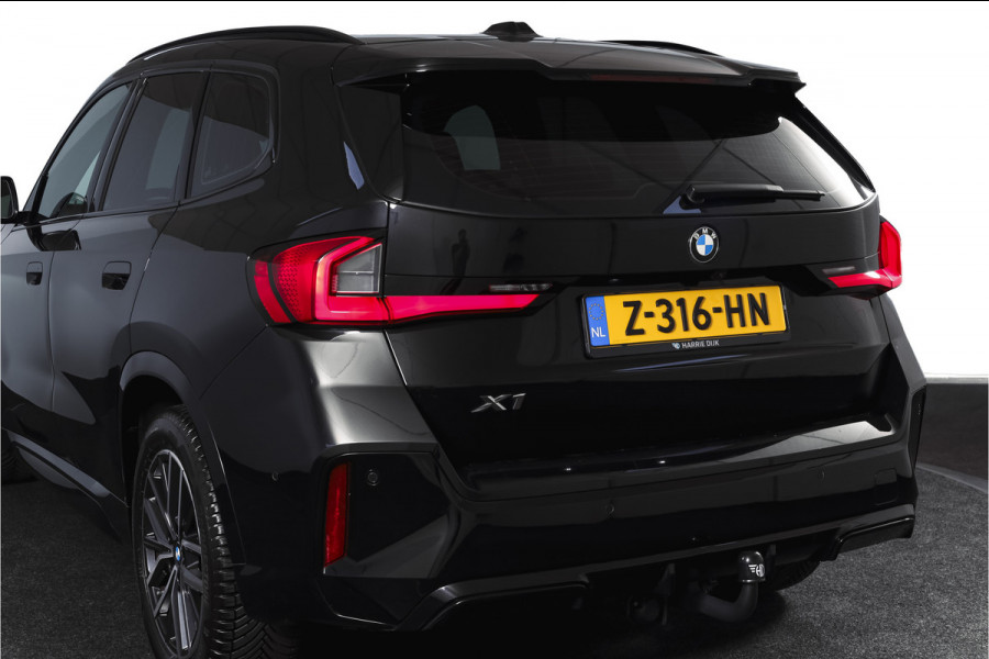 BMW X1 sDrive18i 136 PK | M-Sport | Afn. Trekhaak | Dig. Cockpit | Cruise | PDC | Camera | NAV + App. Connect | ECC | Elek. Klep | LM 18" |
