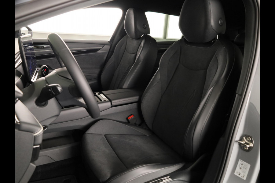 Volkswagen ID.7 Tourer Limited Edition Plus 77 kWh accu 210 kW / 286 PK V / Trekhaak / Massage / 360 graden / HUD