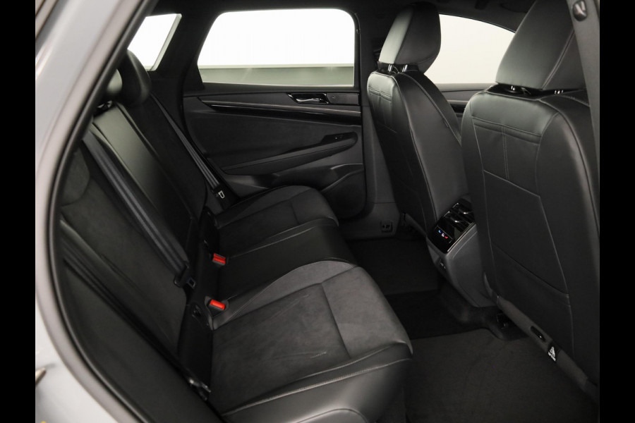 Volkswagen ID.7 Tourer Limited Edition Plus 77 kWh accu 210 kW / 286 PK V / Trekhaak / Massage / 360 graden / HUD