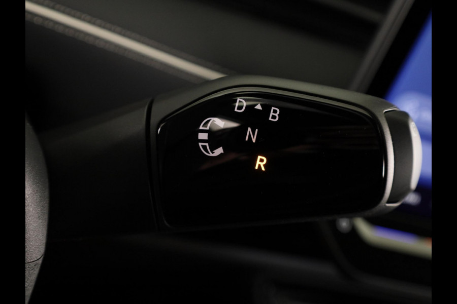 Volkswagen ID.7 Tourer Limited Edition Plus 77 kWh accu 210 kW / 286 PK V / Trekhaak / Massage / 360 graden / HUD