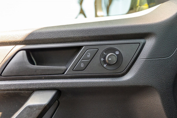 Volkswagen Caddy 2.0 TDI L1H1 BMT Trendline Airco I Cruise I Navigatie I Bluetooth I Parkeersensoren I Dealeronderhouden I NAP