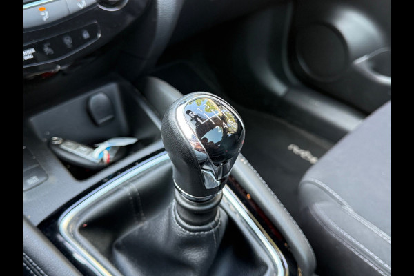 Nissan QASHQAI 1.2 N-Connecta (PANORAMADAK, DIRECTE INRUIL VERKOOP, NAVIGATIE, MULTIMEDIA, ONDERHOUD AANWEZIG)