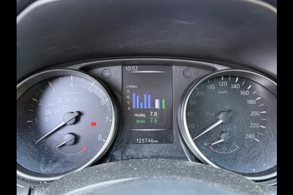 Nissan QASHQAI 1.2 N-Connecta (PANORAMADAK, DIRECTE INRUIL VERKOOP, NAVIGATIE, MULTIMEDIA, ONDERHOUD AANWEZIG)