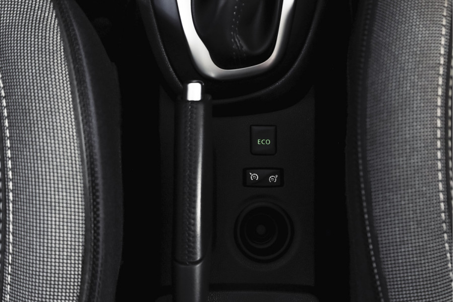 Renault Captur 1.3 TCe 150 PK Version S - Automaat | Pano | Trekhaak | Cruise | PDC | Camera | NAV+Android Auto | ECC | LM 17" |