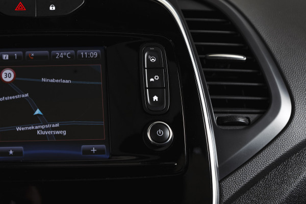 Renault Captur 1.3 TCe 150 PK Version S - Automaat | Pano | Trekhaak | Cruise | PDC | Camera | NAV+Android Auto | ECC | LM 17" |