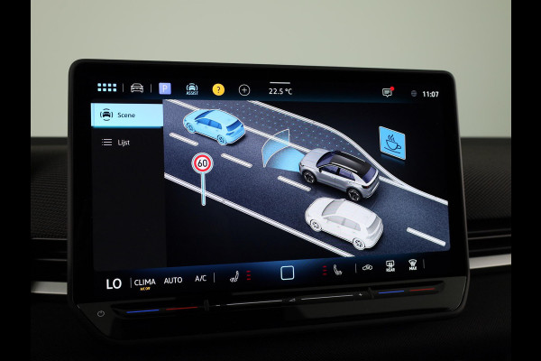 Volkswagen T-Roc Limited Edition 1.5 eTSI 85 kW / 116 PK SUV 7 vers Achteruitrijcamera | Stoelverwarming | Carplay
