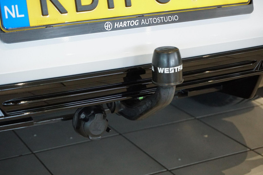 Volkswagen T-Roc 2.0 TSI 4Motion R *dealer onderhouden* + AKRAPOVIC / DCC / CAMERA / BEATS / ACC