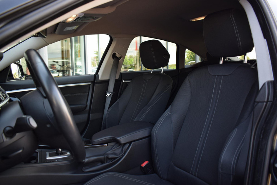 BMW 4 Serie Gran Coupé 418i Executive | Sportstoelen | Navi | Cruise | Climate