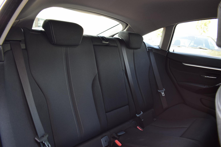 BMW 4 Serie Gran Coupé 418i Executive | Sportstoelen | Navi | Cruise | Climate