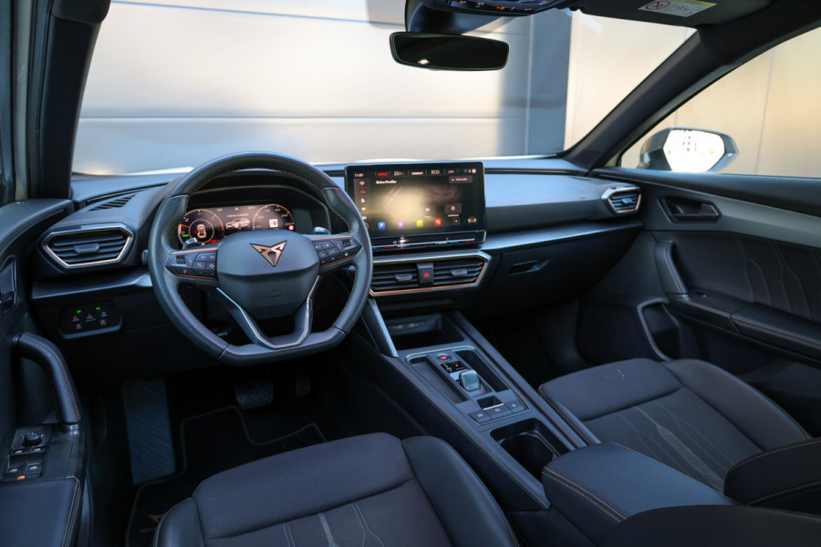 CUPRA Formentor 1.4 e-Hybrid Business | BTW | PANO | ACC | STUURVERW | CAMERA | CARPLAY | SFEER | KEYLESS |