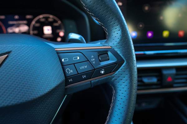 CUPRA Formentor 1.4 e-Hybrid Business | BTW | PANO | ACC | STUURVERW | CAMERA | CARPLAY | SFEER | KEYLESS |