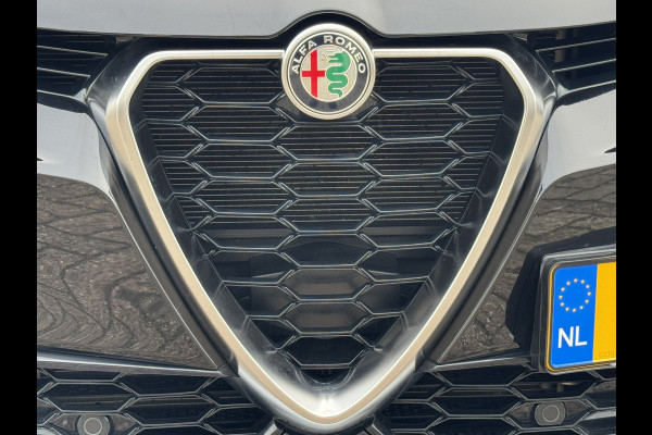 Alfa Romeo Tonale 1.5T Hybrid Ti Panorama Pdc+Camera Carplay Cruise Mem. Seats Stoelverwarming/ventilatie Stuurverwarming