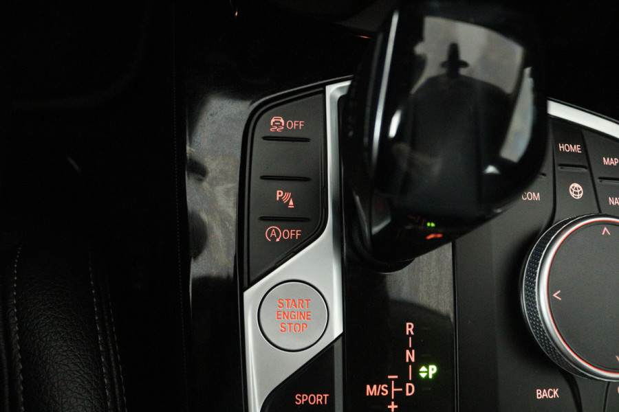 BMW 2 Serie Gran Coupé 218i High Executive (STOELVERWARMING, CAMERA, NAVIGATIE, CRUISE CONTROL, DEALER ONDERHOUDEN)