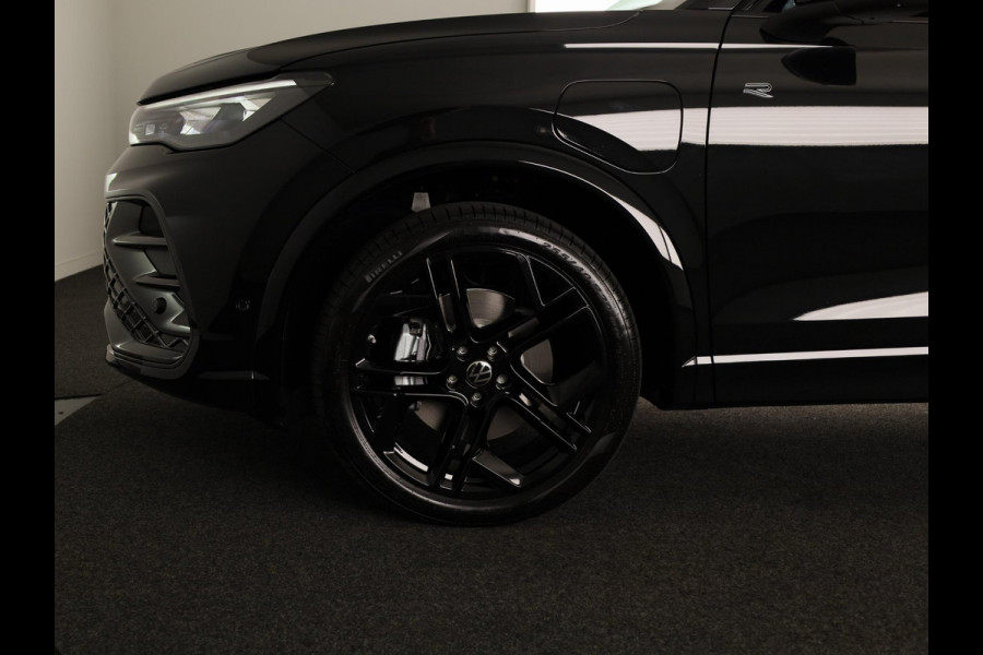 Volkswagen Tiguan R-Line Edition 1.5 eHybrid 150 kW / 204 PK SUV 6 v Head-Up Display | Panoramadak | Stoelverwarming