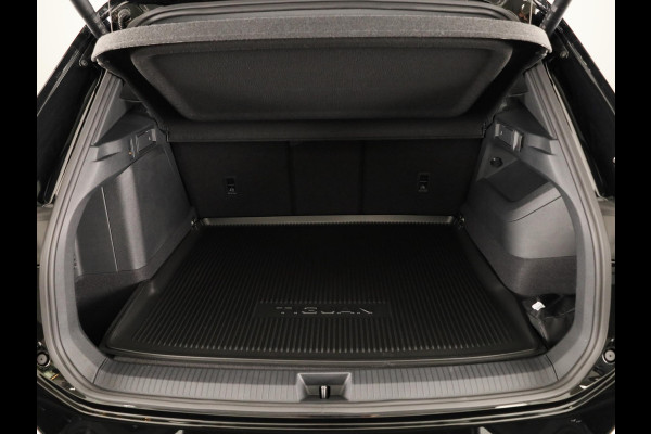 Volkswagen Tiguan R-Line Edition 1.5 eHybrid 150 kW / 204 PK SUV 6 v Head-Up Display | Panoramadak | Stoelverwarming