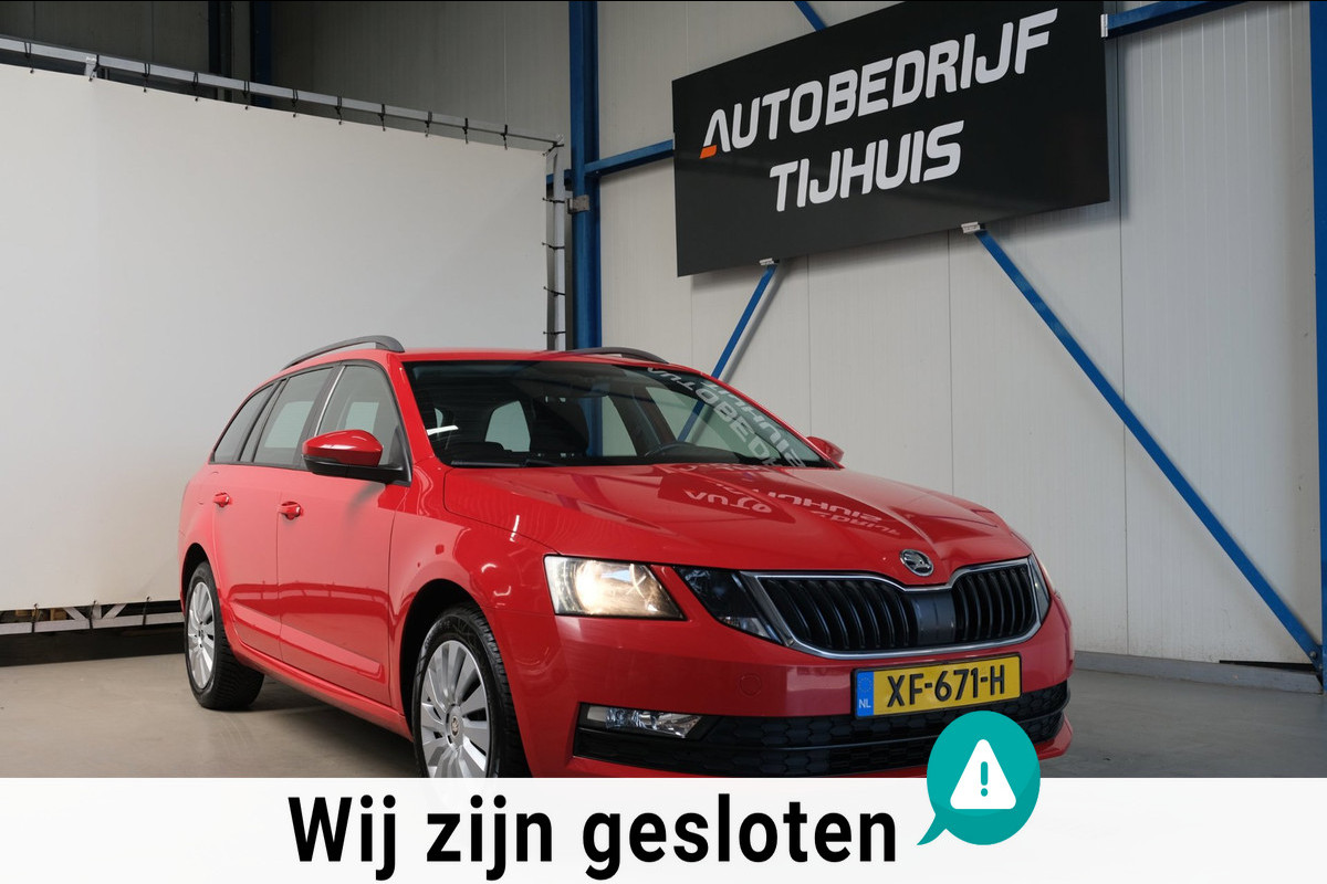 Škoda Octavia Combi 1.0 TSI Greentech Ambition Automaat - Airco, Cruise, Navi, PDC, Carplay, Trekhaak.