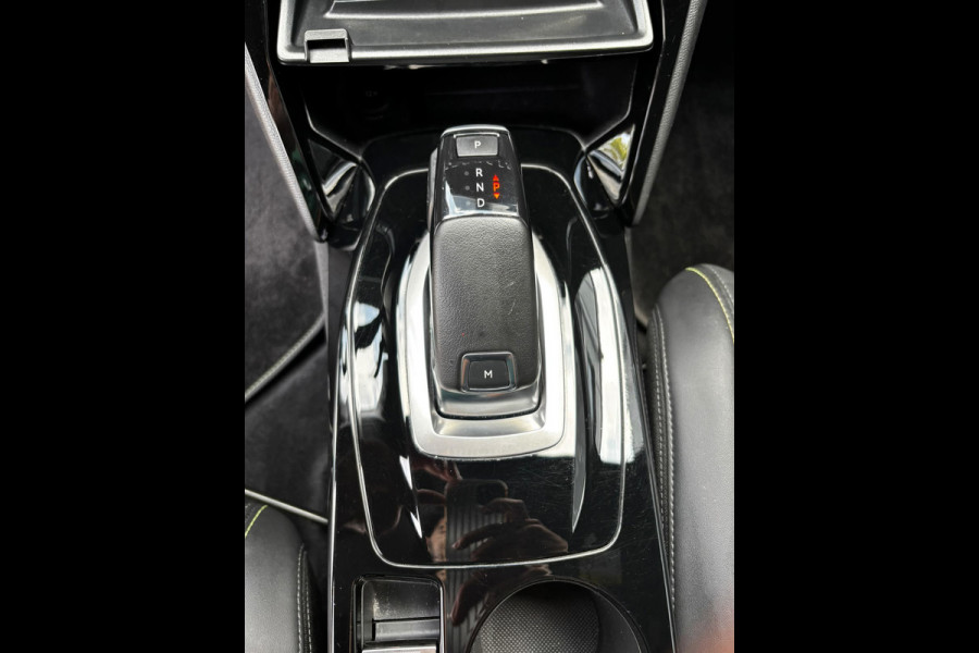 Peugeot 2008 1.2 PureTech GT Pack KEYLESS|LEDER|CAMERA|TREKHAAK|NWE APK