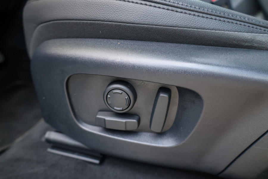 Land Rover Range Rover Evoque 1.5 P300e AWD R-Dynamic SE | PANO | CAMERA | CARPLAY | ACC | ELEK KOFFERKLEP | ELEK STOELEN |