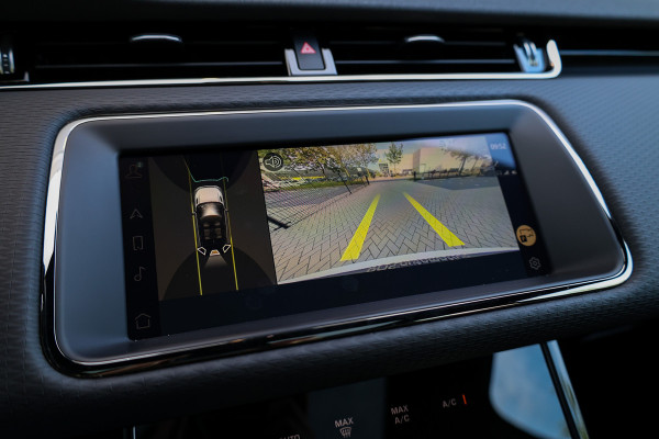 Land Rover Range Rover Evoque 1.5 P300e AWD R-Dynamic SE | PANO | CAMERA | CARPLAY | ACC | ELEK KOFFERKLEP | ELEK STOELEN |