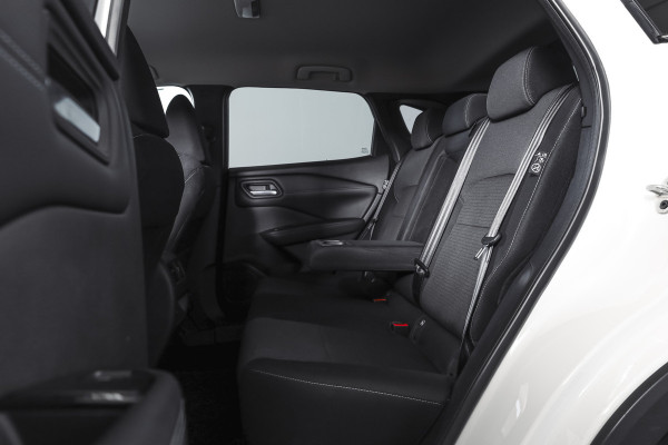 Nissan QASHQAI 1.3 MHEV 140 PK N-Style Orig. NL | Adapt. Cruise | PDC | 360 camera | NAV+App.Connect | ECC | Trekhaak | LM 19" |