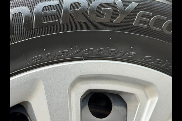 Hyundai Kona 1.0 T-GDI i-Drive - Airco I LED I Veiligheid & Comfort pakket I Dealer onderhouden