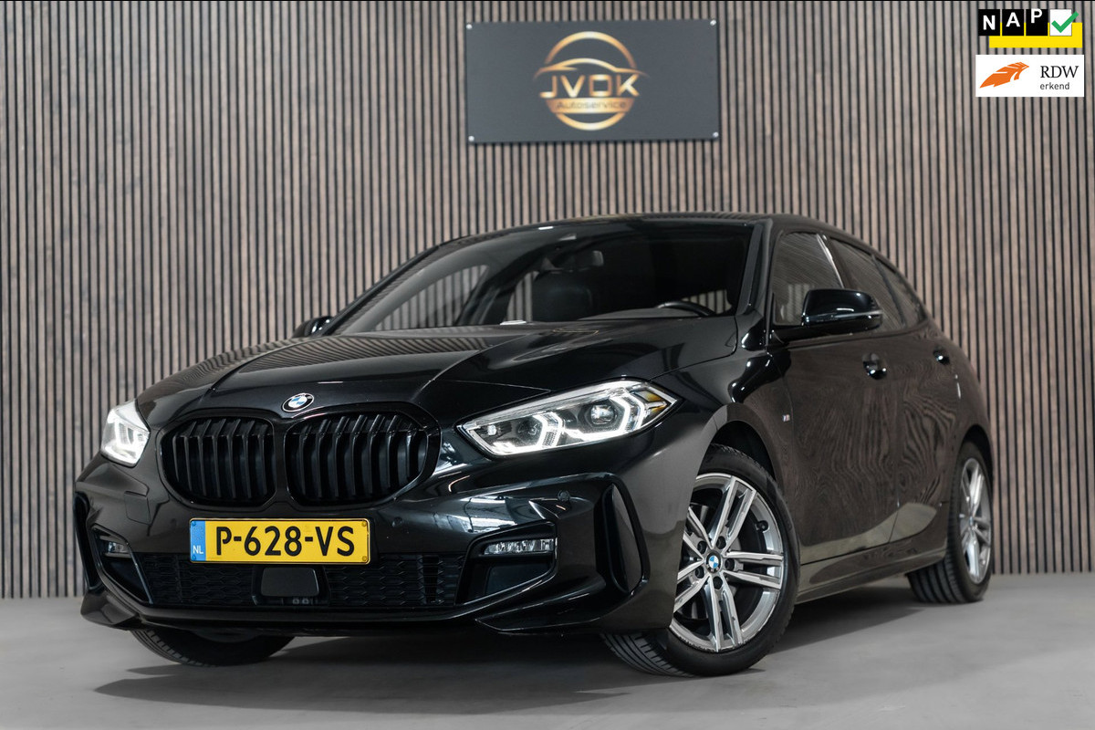 BMW 1-serie 118i Automaat M Pakket LED NAVI Sfeer Verlichting