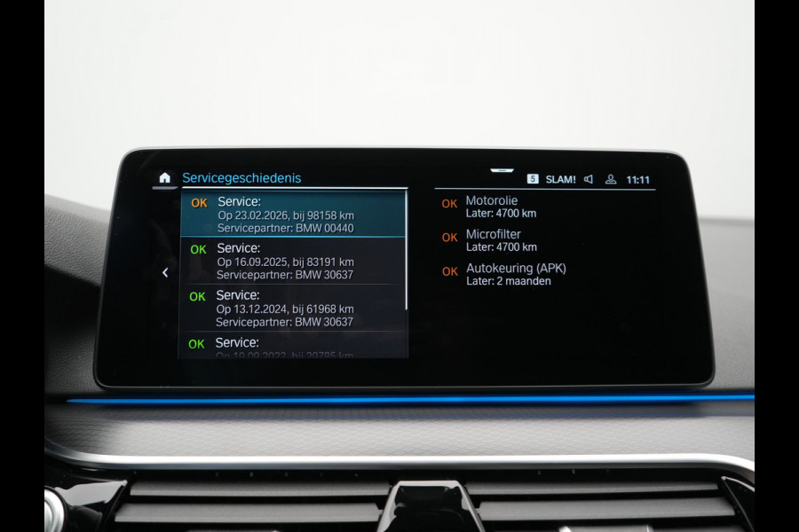 BMW 5 Serie Touring 530e M Sport PHEV 293pk Dealer O.H. | Trekhaak Af Fabriek | Adaptive Cruise | Head Up | Laser LED | Harman / Kardon | Camera | Lederen Sportstoelen & Stuur Verwarmd | Sfeerverlichting | Keyless | Blis | Apple Carplay | DAB | 18"L.M | Plug In Hybrid |