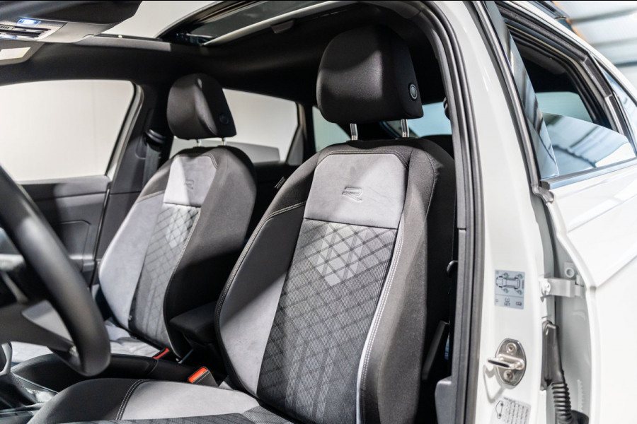 Volkswagen Taigo 1.5 TSI R-Line DSG PANO IQ CAMARA