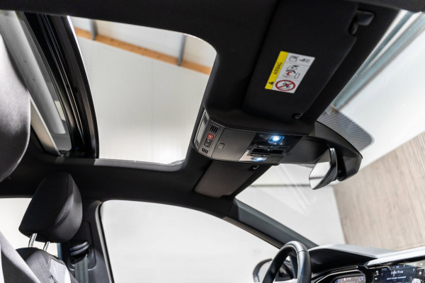 Volkswagen Taigo 1.5 TSI R-Line DSG PANO IQ CAMARA