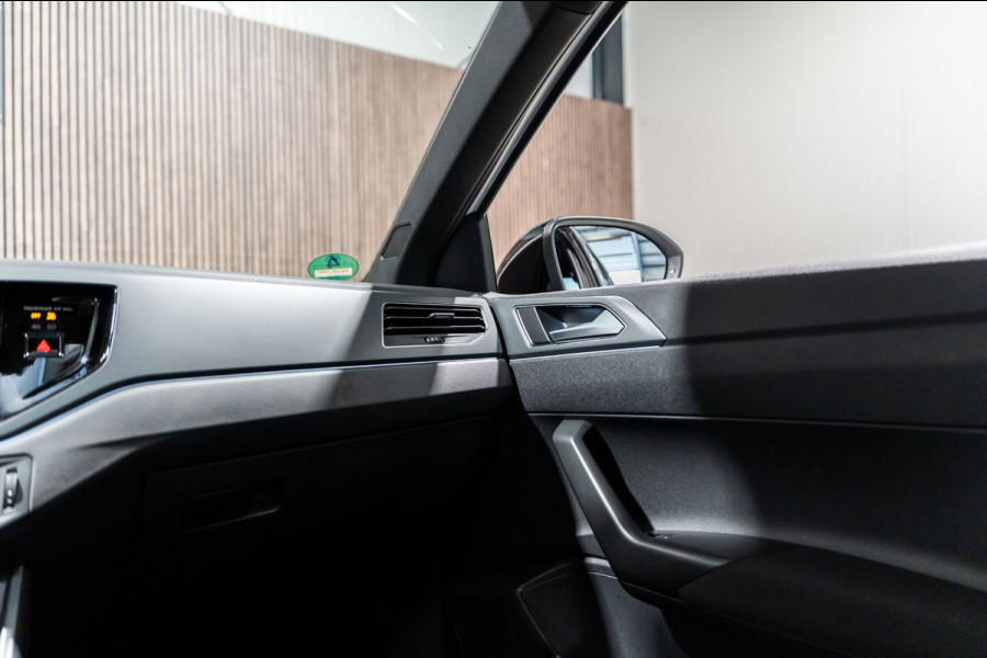 Volkswagen Taigo 1.5 TSI R-Line DSG PANO IQ CAMARA